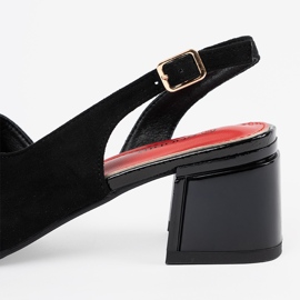 Goodin Fekete velúr szandál 2