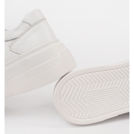 Fehér cipők a Sergio Leone bőrplatformon 1