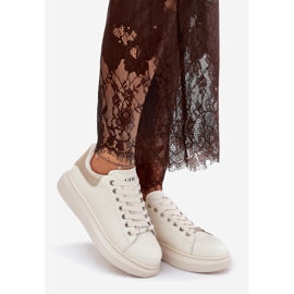 Női bőr cipők a Goe RR2N4004 platformon bézs 1