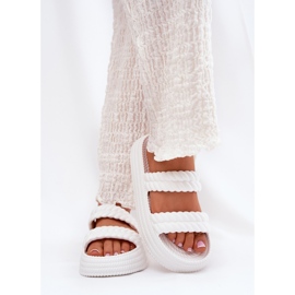 S.Barski Könnyű hab papucs a platformon S. Barski ZK51-001 fehér 2