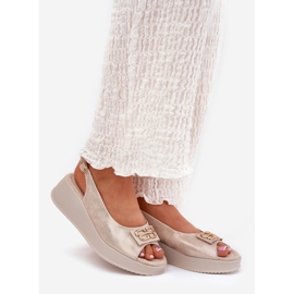 S.Barski Női bőr szandál ék a S. Barski LR51-593 arany dekoratív részletével aranysárga 1