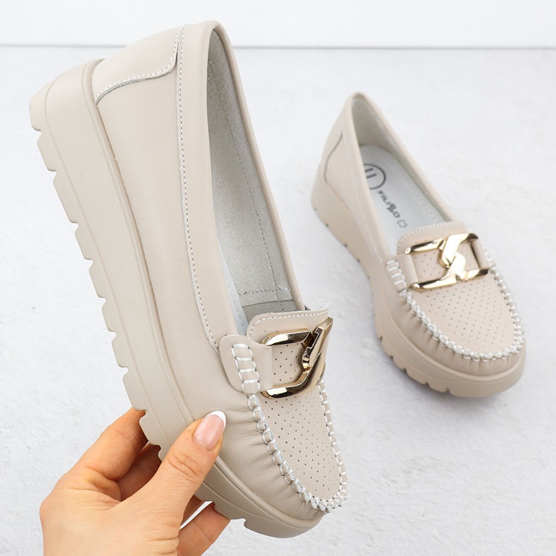 Bőrös saferek egy vastag, talpú bézs filippo 6827 -en 1