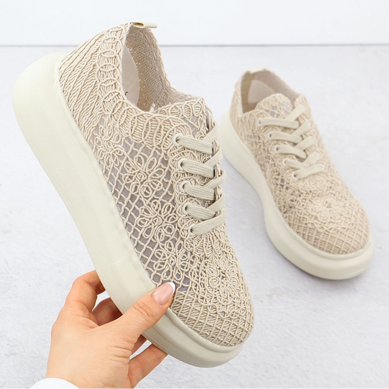 Női cipő a platformon Béige VinceZa 17371 bézs 1