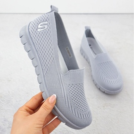 A női sportcipő csúszott szürke potocki 16327 1