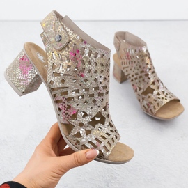 Női szandál beépített nyílt munkája Rieker 64780-90 sokszínű 1