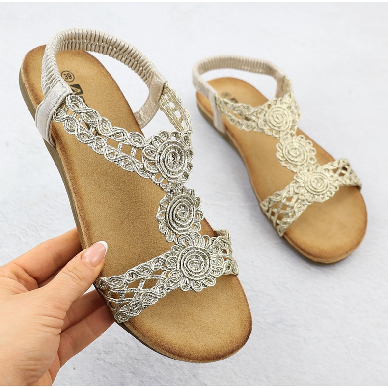 Női kényelmes szandál irsona arany artiker 56C1281 aranysárga 1