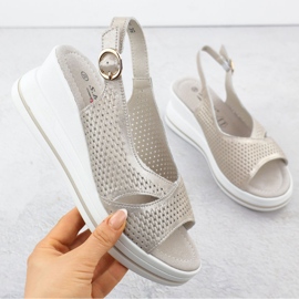 S.Barski Nyílt női bőr szandál a Złote S. Barski LR51-660 ékeken aranysárga 1