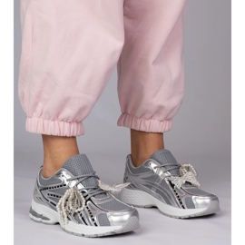 Ezüst cipők leszerelhető dekorációkkal 1