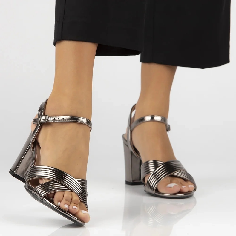 Filippo Női bőr szandál a DS6901/25 GN grafit acél oszlopon fekete 2