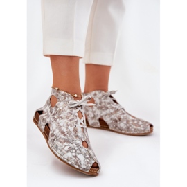 Mintás bőr maciejka csizma 03426-46 fehér és bézs 2 Mintás bőr maciejka csizma 03426-46 fehér és bézs 2