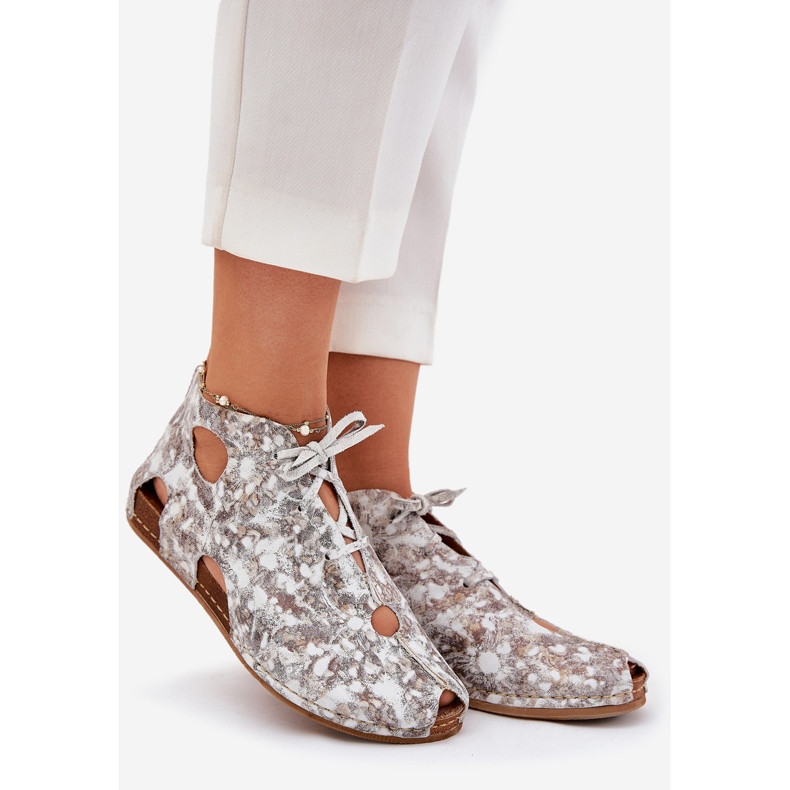 Mintás bőr maciejka csizma 03426-46 fehér és bézs 1 Mintás bőr maciejka csizma 03426-46 fehér és bézs 1