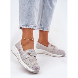 A természetes bőrből készült velúr cipő az Artiker 56C2104 szürke platformon 2