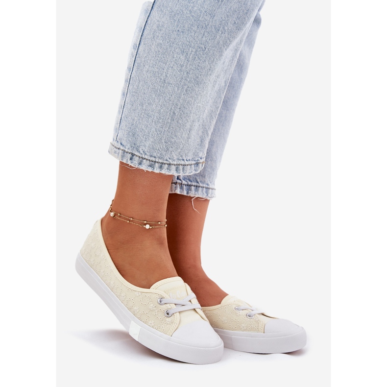 Cipők női cipők hímzéssel Lee Cooper LCW-25-31-3445l Bézs 1