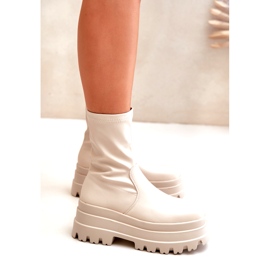 Világos bézs bokacsizma masszív platformon 4