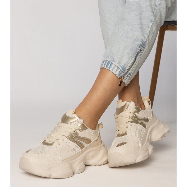 Bézs cipők női sport arany beillesztésével 1