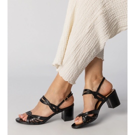 Fekete női magas sarkú szandál 2