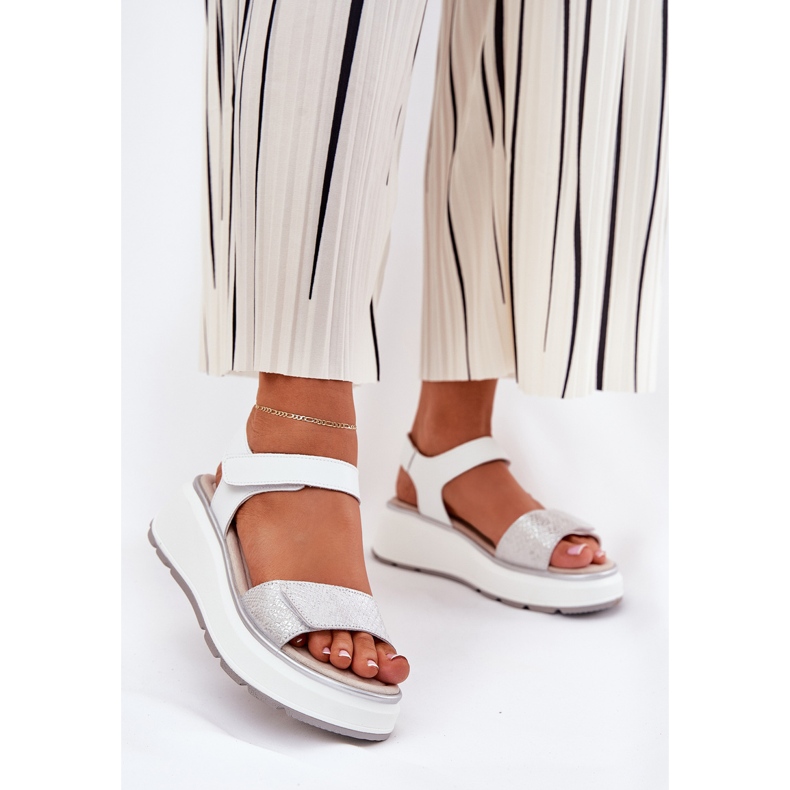 S.Barski Női bőr szandál platform és tépőzáras ékek S. Barski LR51-543 Ezüst 2