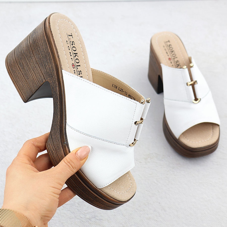 Női bőr papucs a fehér poszton T.sokolski L25-13 1