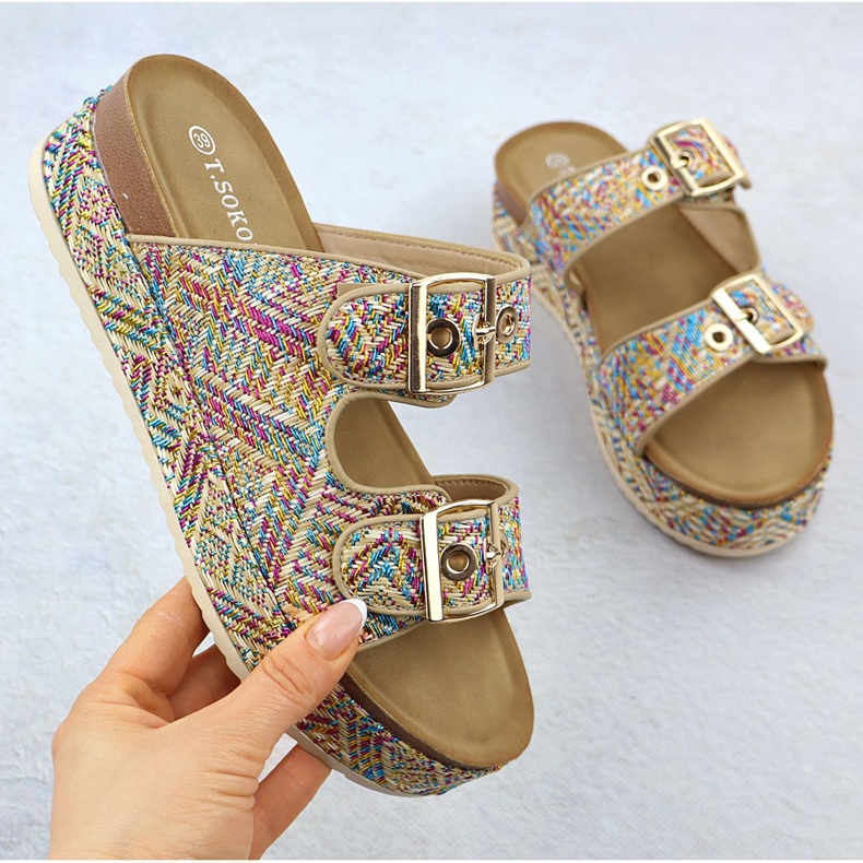 Papucs egy vastag talpon, bilincsekkel T.sokolski L25-322 sokszínű 1