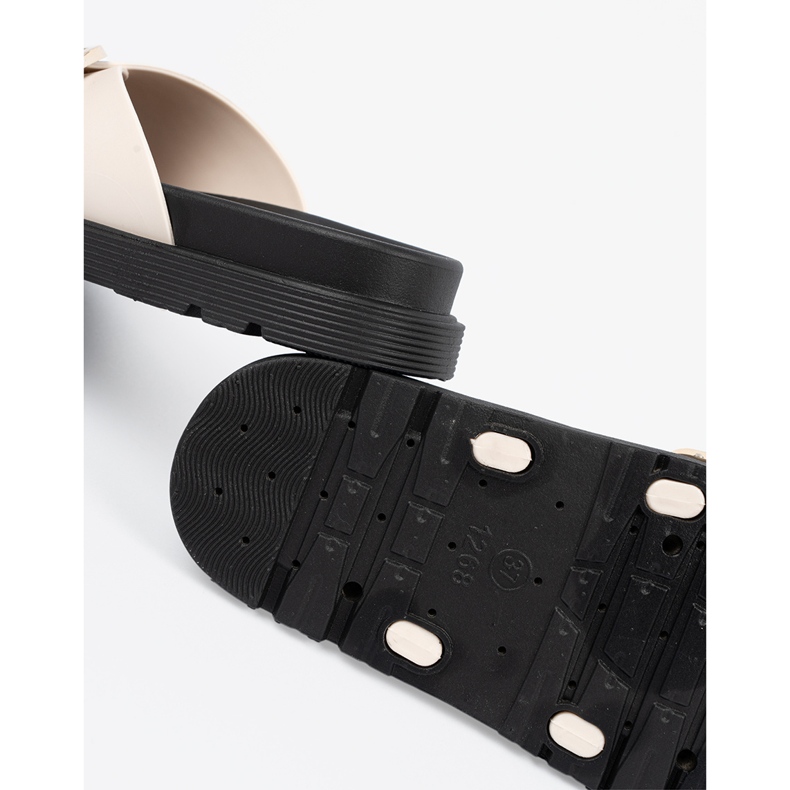 Seastar Könnyű -BEIGE női papucs arany csatjával bézs 1