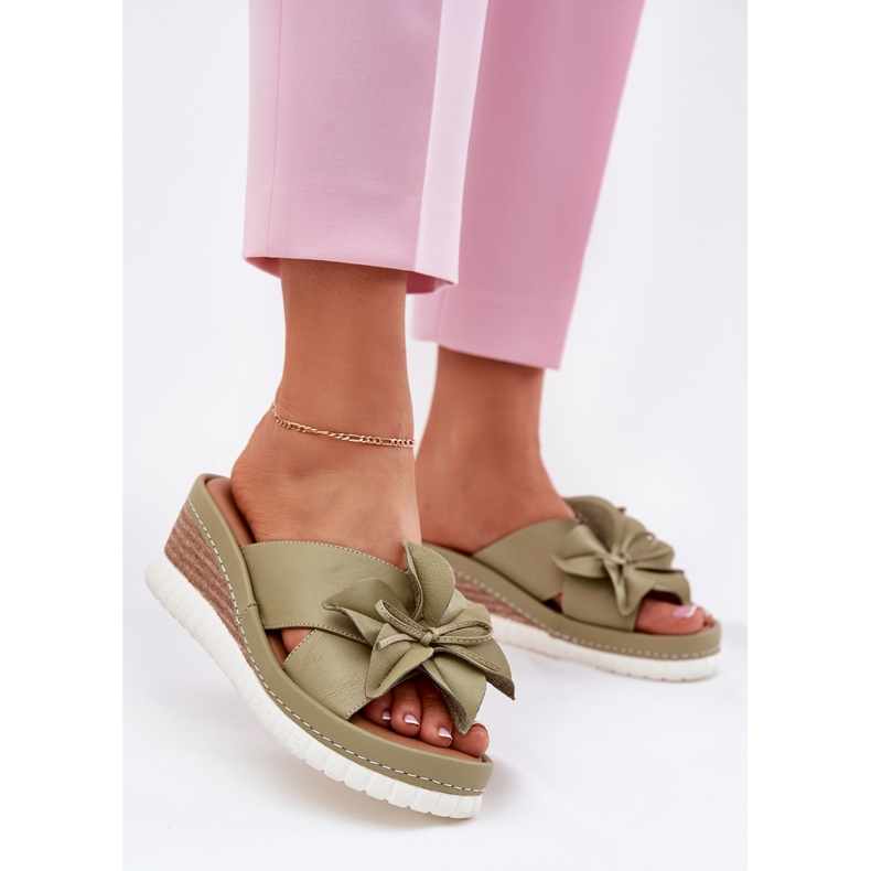 ARTIKER Női bőr ékek dekoratív virág Artikemer 52C0503 zöld 2