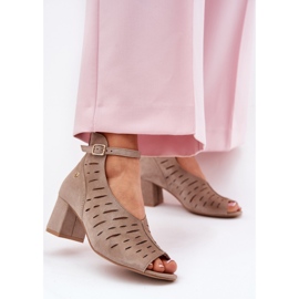 Női velúr csizma a Maciejka Post 06893-10 sötét bézs 2