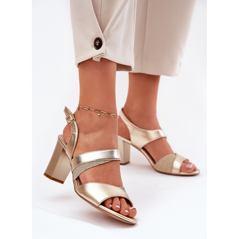 Női szandál a Sergio Leone SK866 poszton aranysárga 2