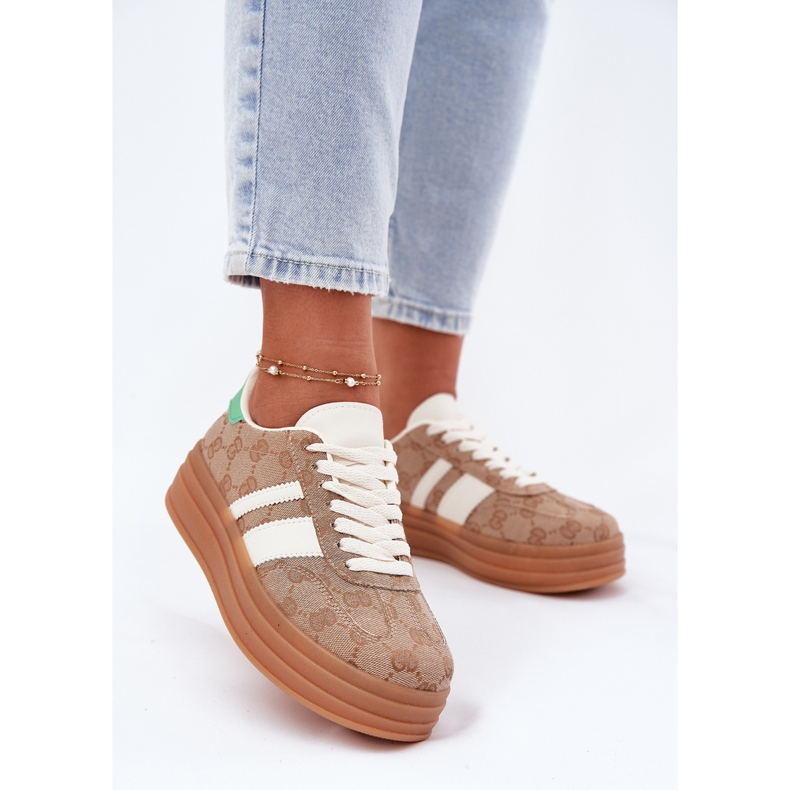 Alacsony cipők a khaki platformon bézs 2