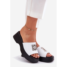 Női bőr papucs flopok VinceZa 79526 Fehér 1