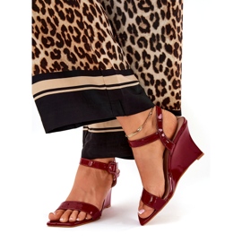 Festett női szandál a bordó ékekhez piros 1 Festett női szandál a bordó ékekhez piros 1