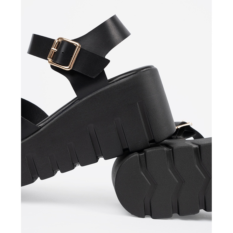 Seastar Női fekete szandál egy magas platformon 1