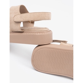 Seastar Bézs szandál a platformon kivágásokkal 1 Seastar Bézs szandál a platformon kivágásokkal 1