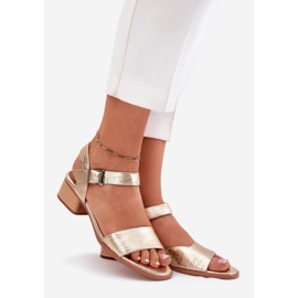Maciejka n6802-25 bőrbőr szandál aranysárga 1