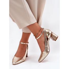 Bőrszivattyúk az oszlopon Maciejka K6816-25 PLN aranysárga 2