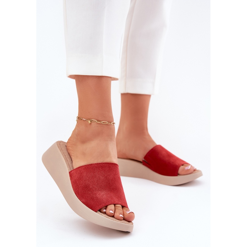 A női velúr papucs a Panto Fino RR267040 éken piros 2 A női velúr papucs a Panto Fino RR267040 éken piros 2