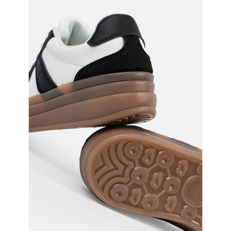 Shelvt Fekete-fehér platform tornacipő 2