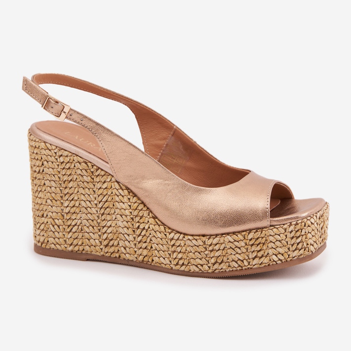Női bőr szandál ékkel Laura Messi Braid 2789 Zlotys aranysárga 1