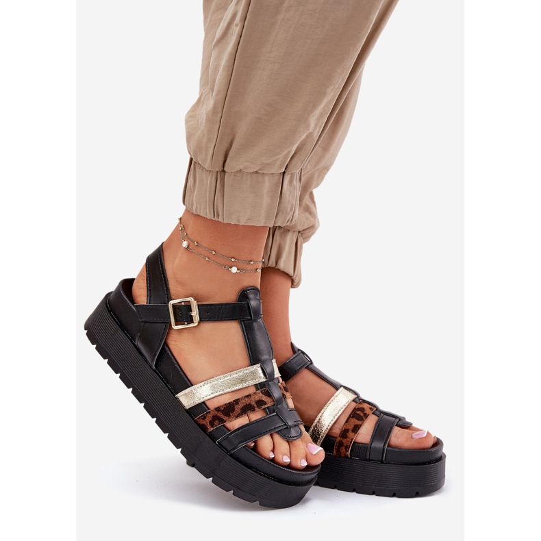 Inna Női szandál, csíkokkal a platformon fekete 1 Inna Női szandál, csíkokkal a platformon fekete 1