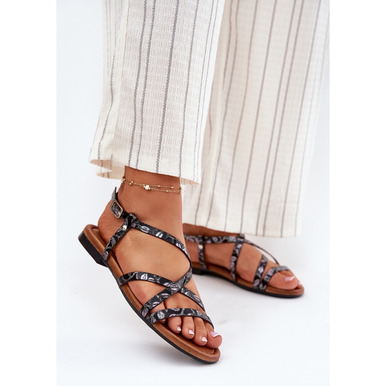 Lapos bőr női szandál maciejka 06635-05 fekete 2