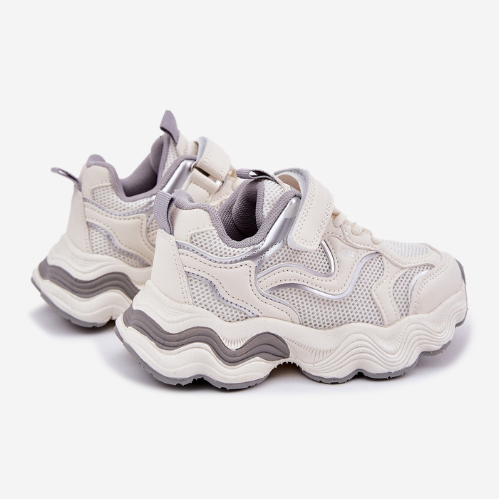 Inna Gyerek cipők egy vastag fehér talpon 2