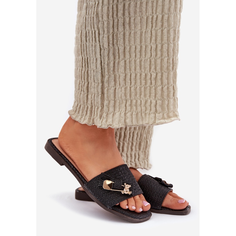 Inna Lapos, fákos női papucs fekete meghajlással 1 Inna Lapos, fákos női papucs fekete meghajlással 1