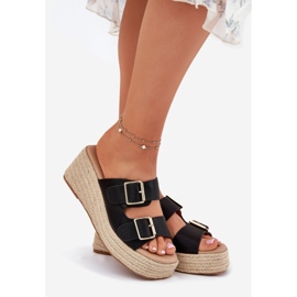 Inna A női papucs fúróval zsinórral és fekete bilincsekkel 1 Inna A női papucs fúróval zsinórral és fekete bilincsekkel 1