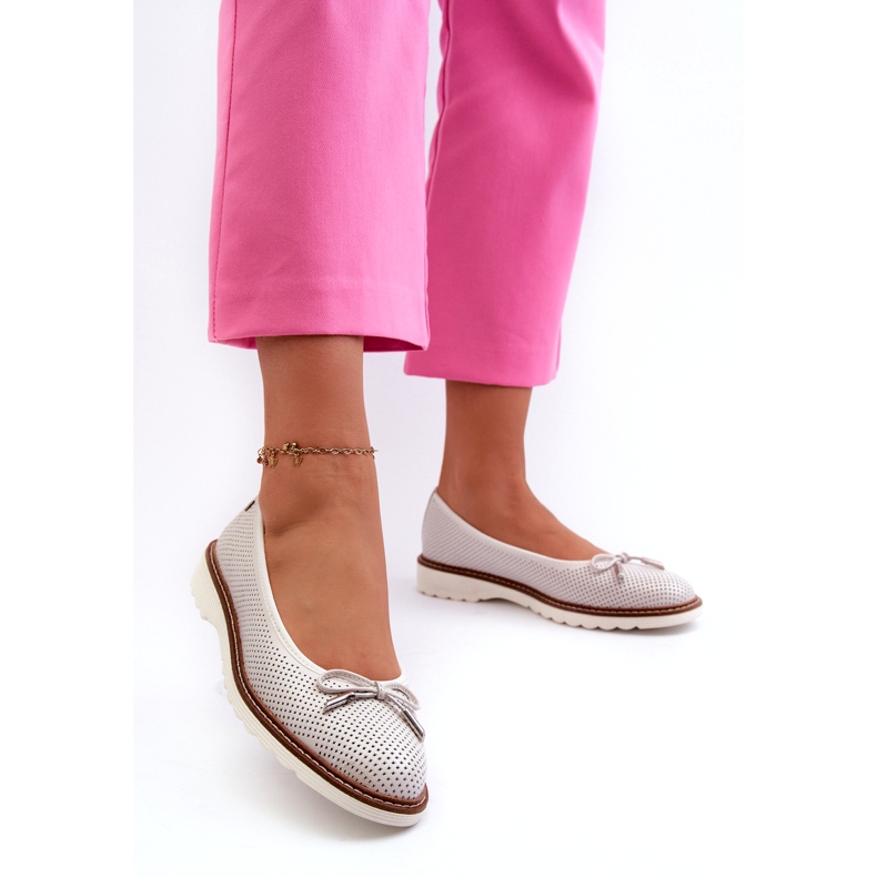 Női áttört balerinacipő természetes bőrből Maciejka P6509-11 fehér 1