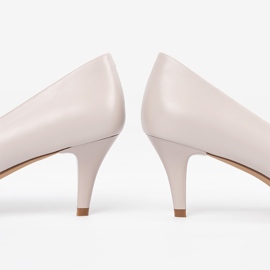 Világosszürke szivattyúk Sergio Leone bézs 2