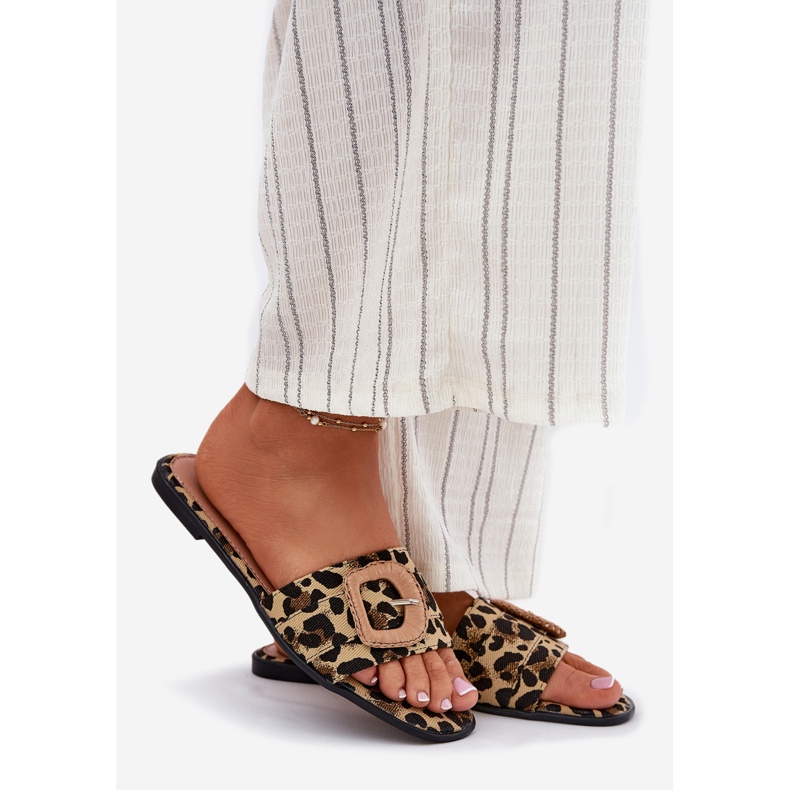 Inna Lapos női papucs dekoratív leopárd csatjával barna 1