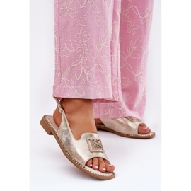 S.Barski Elegáns női lapos szandál S. Barski KV51-082 arany díszítésével aranysárga 2