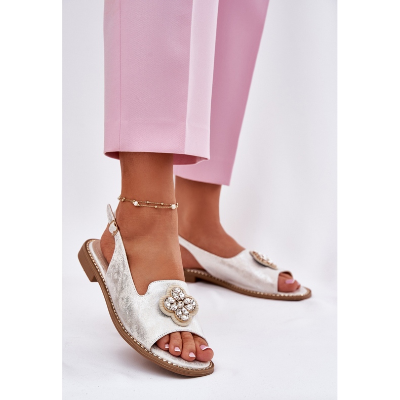 S.Barski Lapos sarkú női szandál dekoratív részletekkel S. Barski Kv51-080 ezüst 2