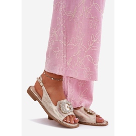 S.Barski Női szandál, az S. Barski Kv51-081 PLN dekoratív részletével aranysárga 1