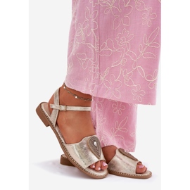 S.Barski Női lapos sarkú szandál S. Barski KV51-098 díszjével zloty aranysárga 1