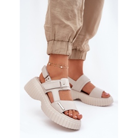 EVento Női bőr szandál a platformon bézs 2